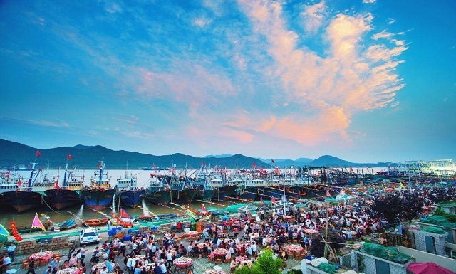 298元【象山海上传奇】宁波象山中国影视城+东门渔村+石浦古城纯玩二日游！跟着跑男打卡网红影视城，体验中国海港风光